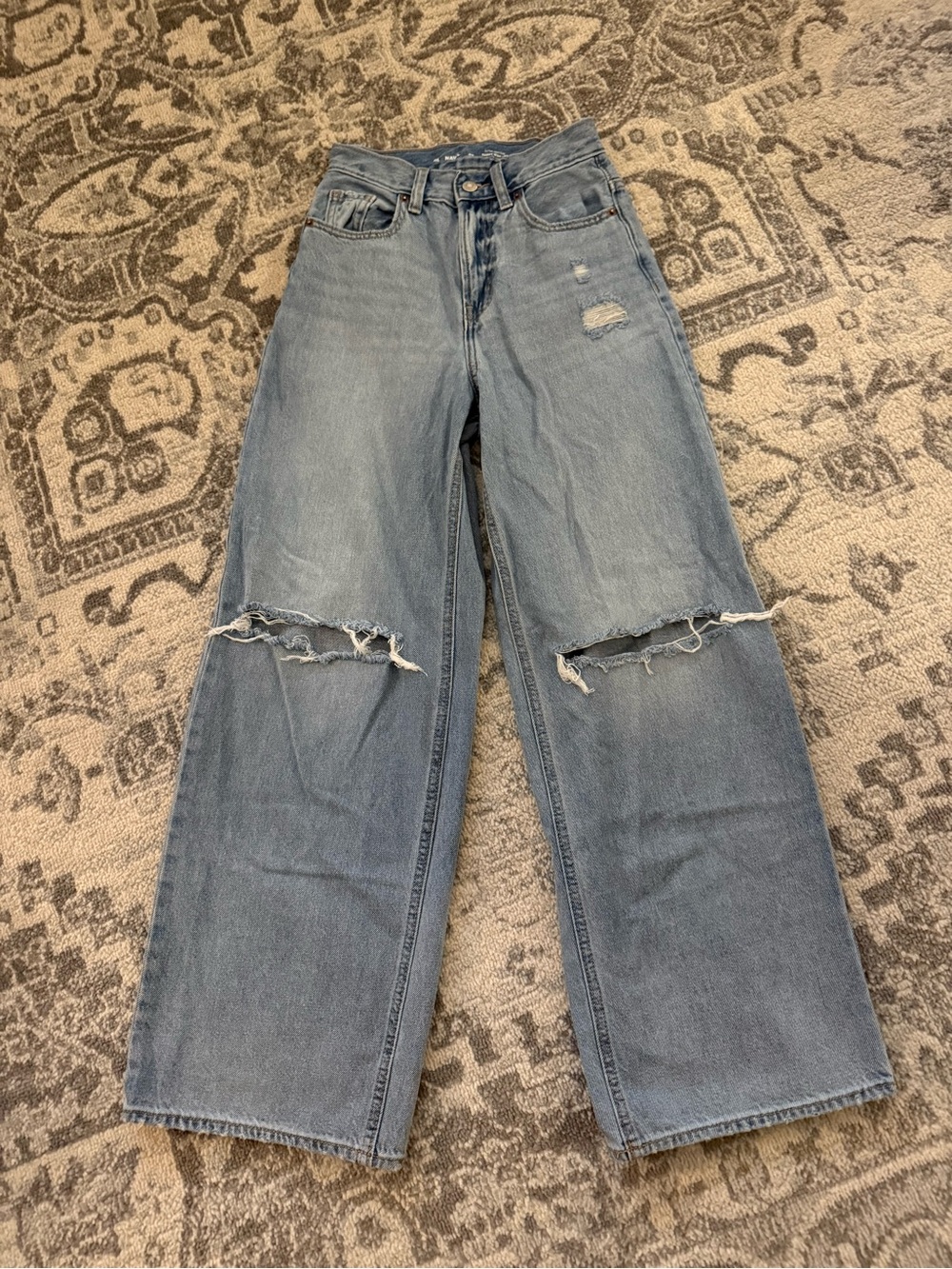 Old Navy Light Blue Distressed Wide-Leg Jeans